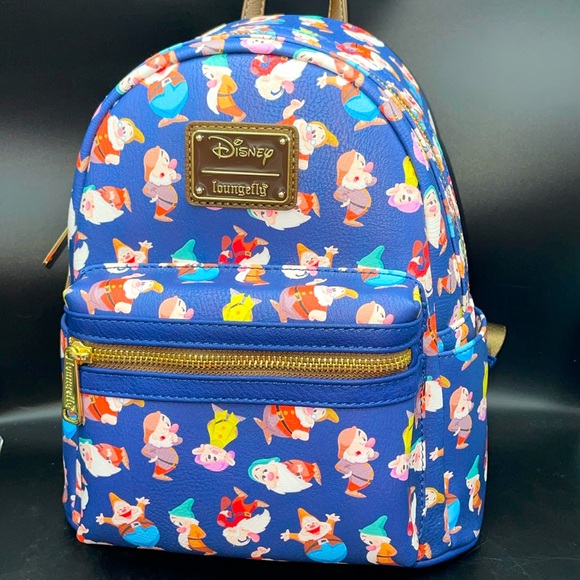 24HR DROP ⬇️ Snow White & 7 dwarves loungefly AOP backpack